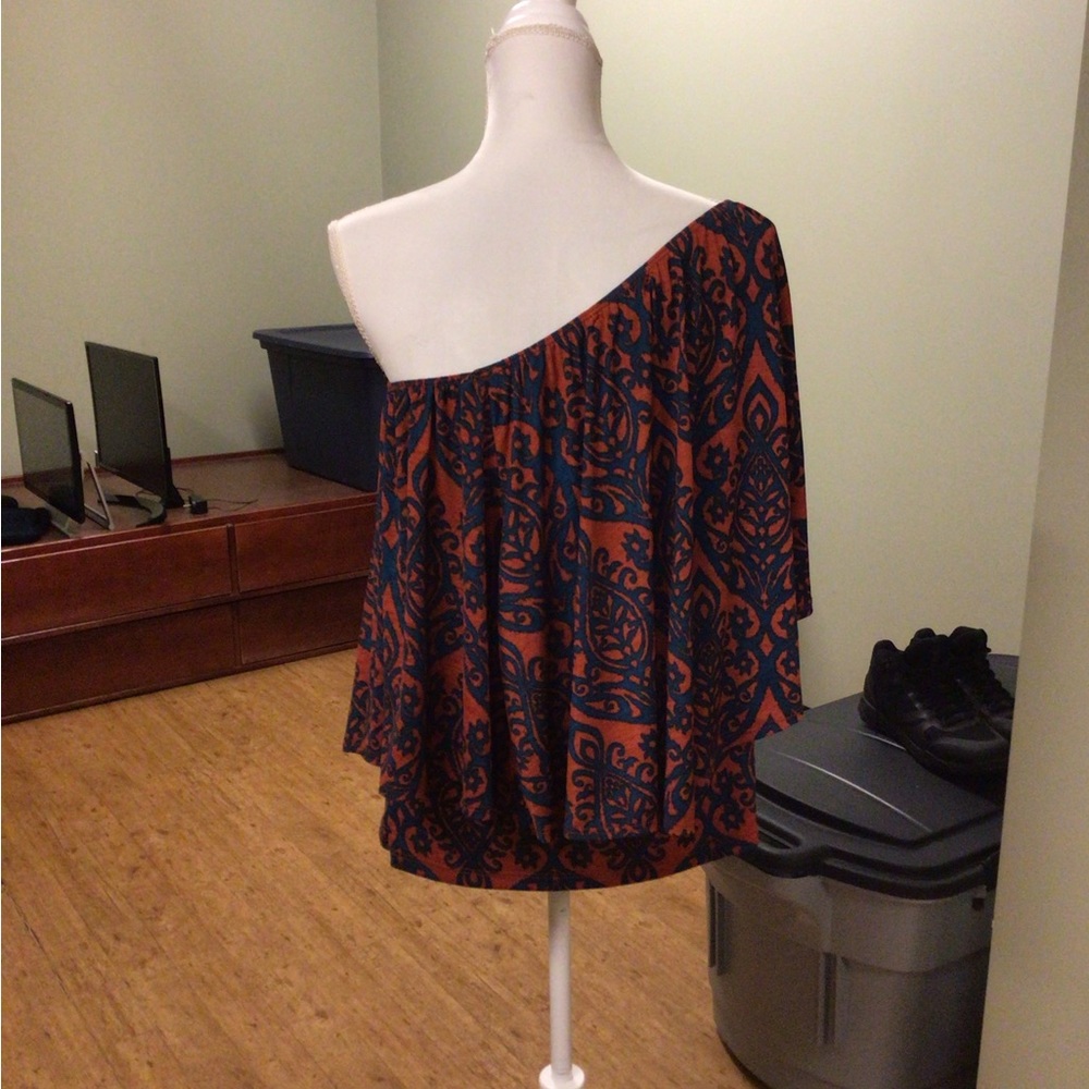 Multi-purpose blouse - Picture 3 of 6